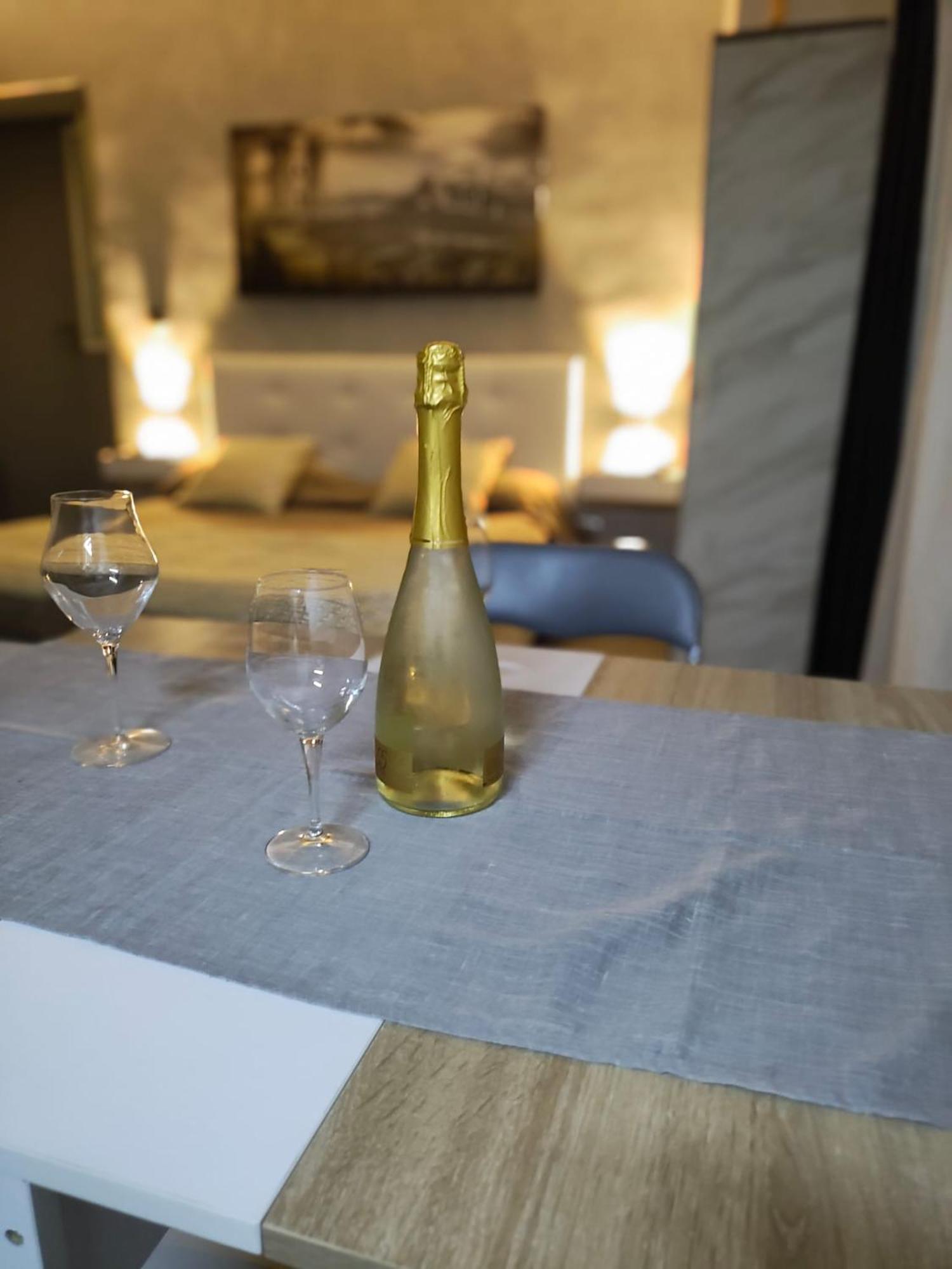 Vallese Suite Quartieri Spagnoli - Napoli Zewnętrze zdjęcie